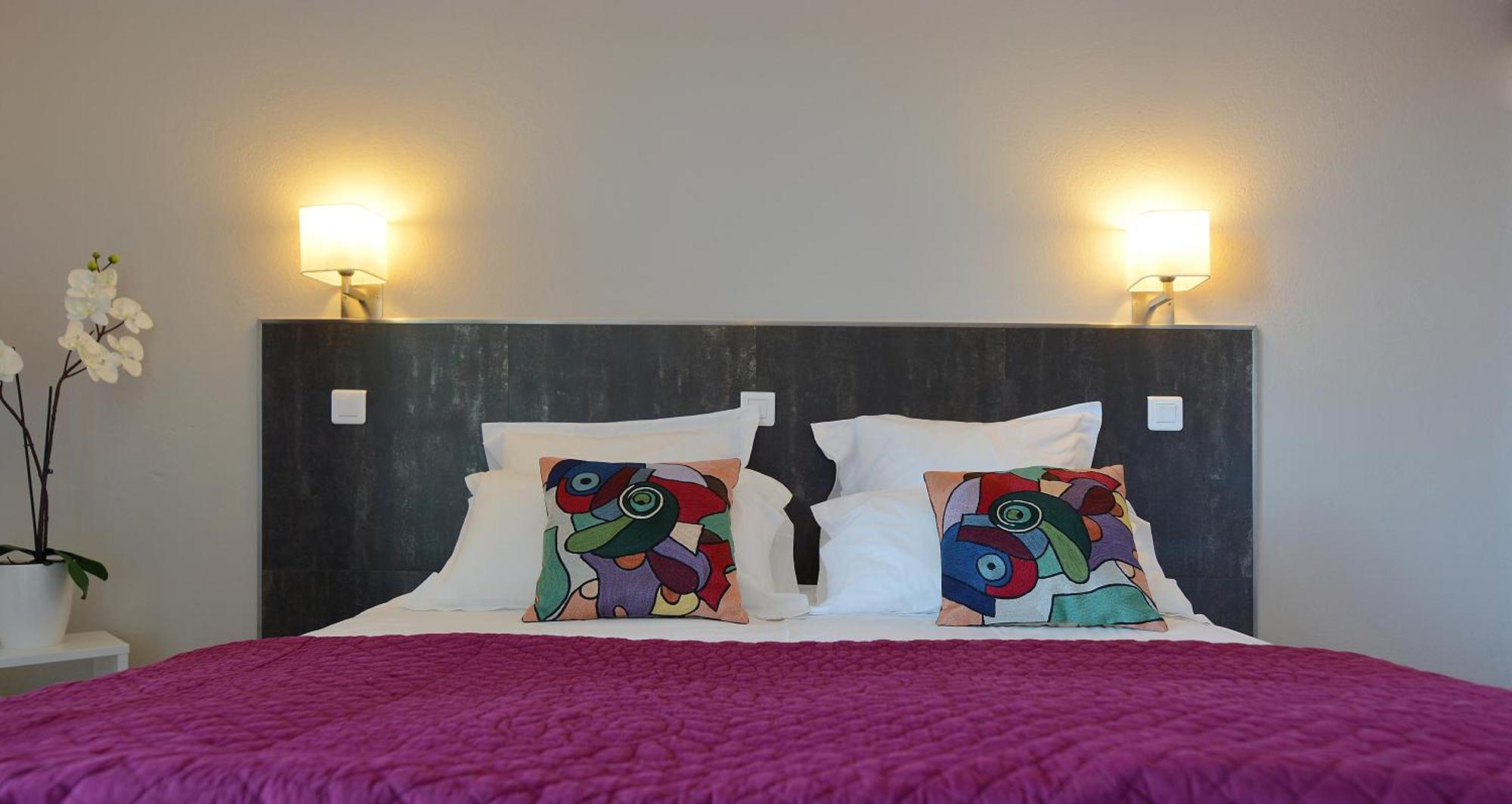 Hotel Les Eucalyptus Порто Поло Екстериор снимка