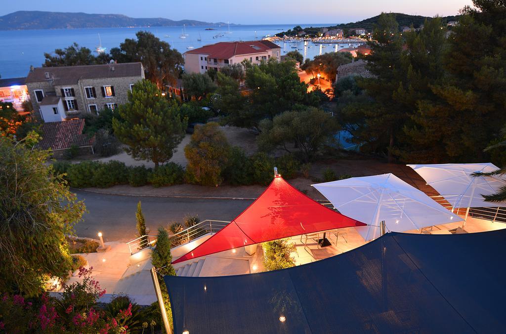 Hotel Les Eucalyptus Порто Поло Екстериор снимка