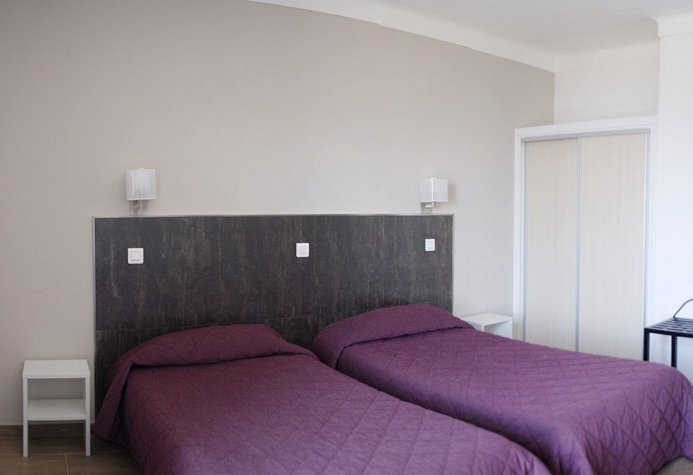 Hotel Les Eucalyptus Порто Поло Екстериор снимка